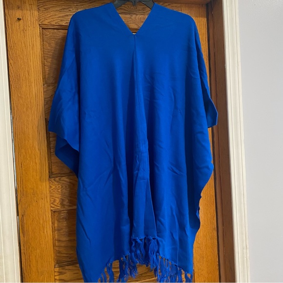 NWT Zoozatz Duke Bluedevils NCAA Knitted Cotton Shawl/Poncho OS - Picture 3 of 3